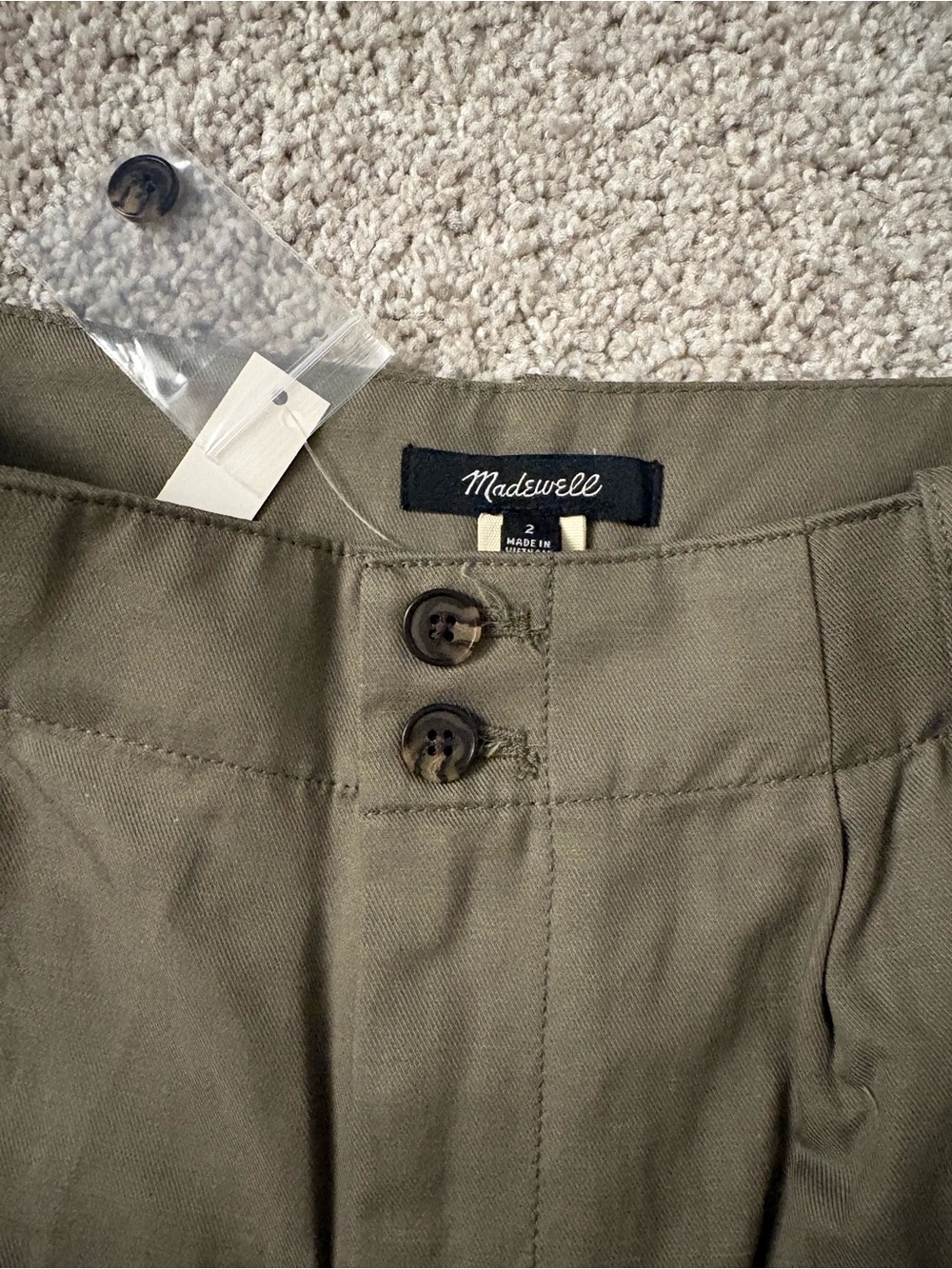 Madewell Olive High-Rise Pleated Shorts - Picture 2 of 3